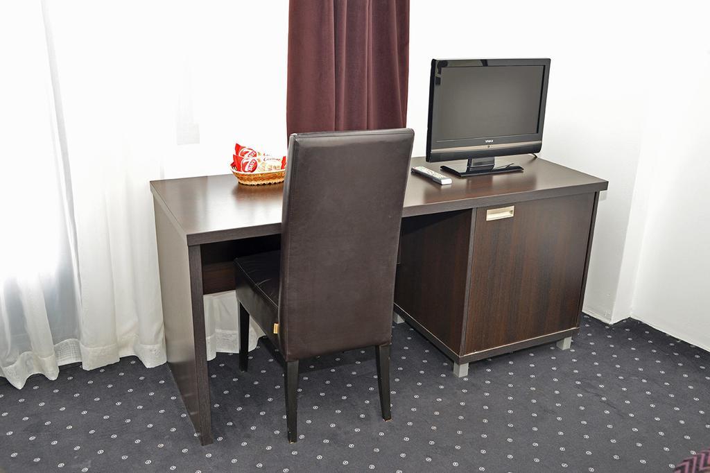 Guest House Amico Враня Стая снимка