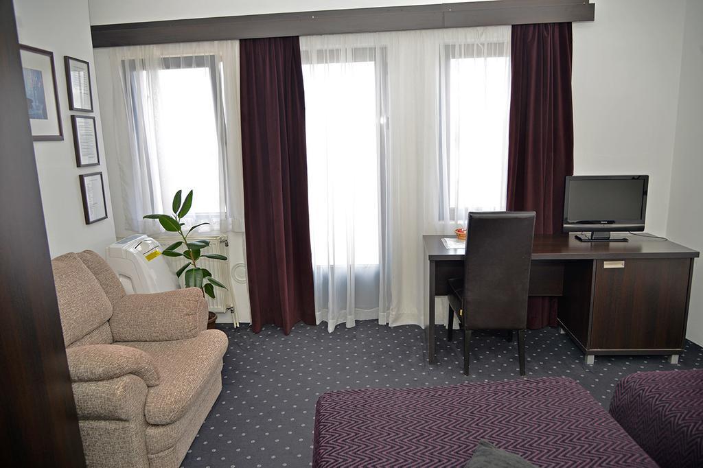 Guest House Amico Враня Стая снимка